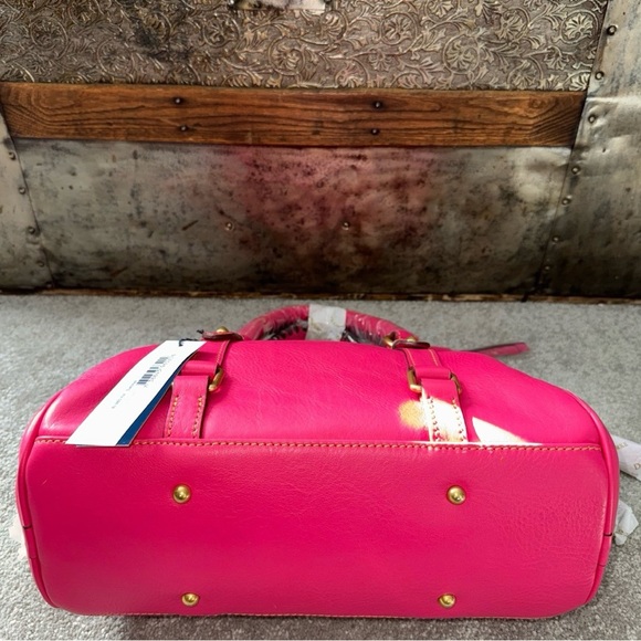 NWT Dooney & Bourke Florentine satchel in Fuchsia with strap - Picture 4 of 10